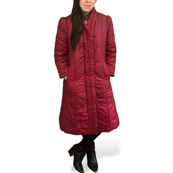 SOLD Vintage 70s 80s Long Pink Puffer Coat Side Pockets Scalloped Stitching - Picture 1 of 8